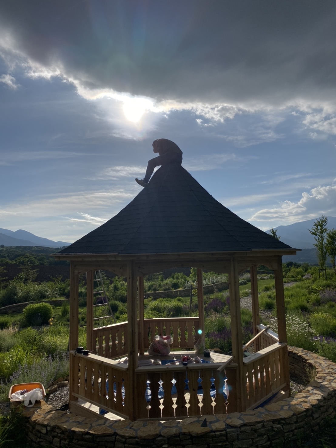 作業中！！まるでモニュメント