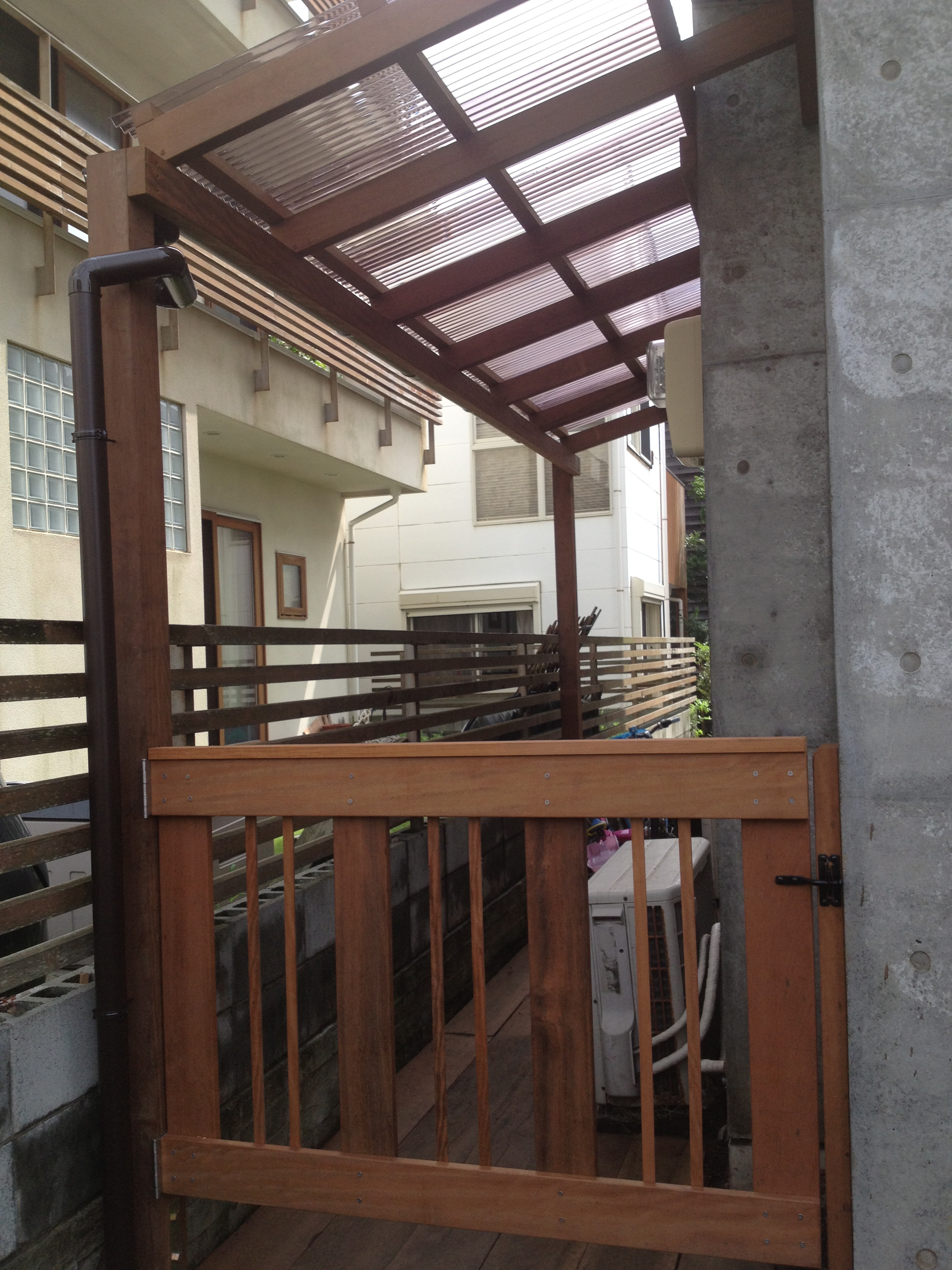 家のデットスペースに屋根をつける　vol.2