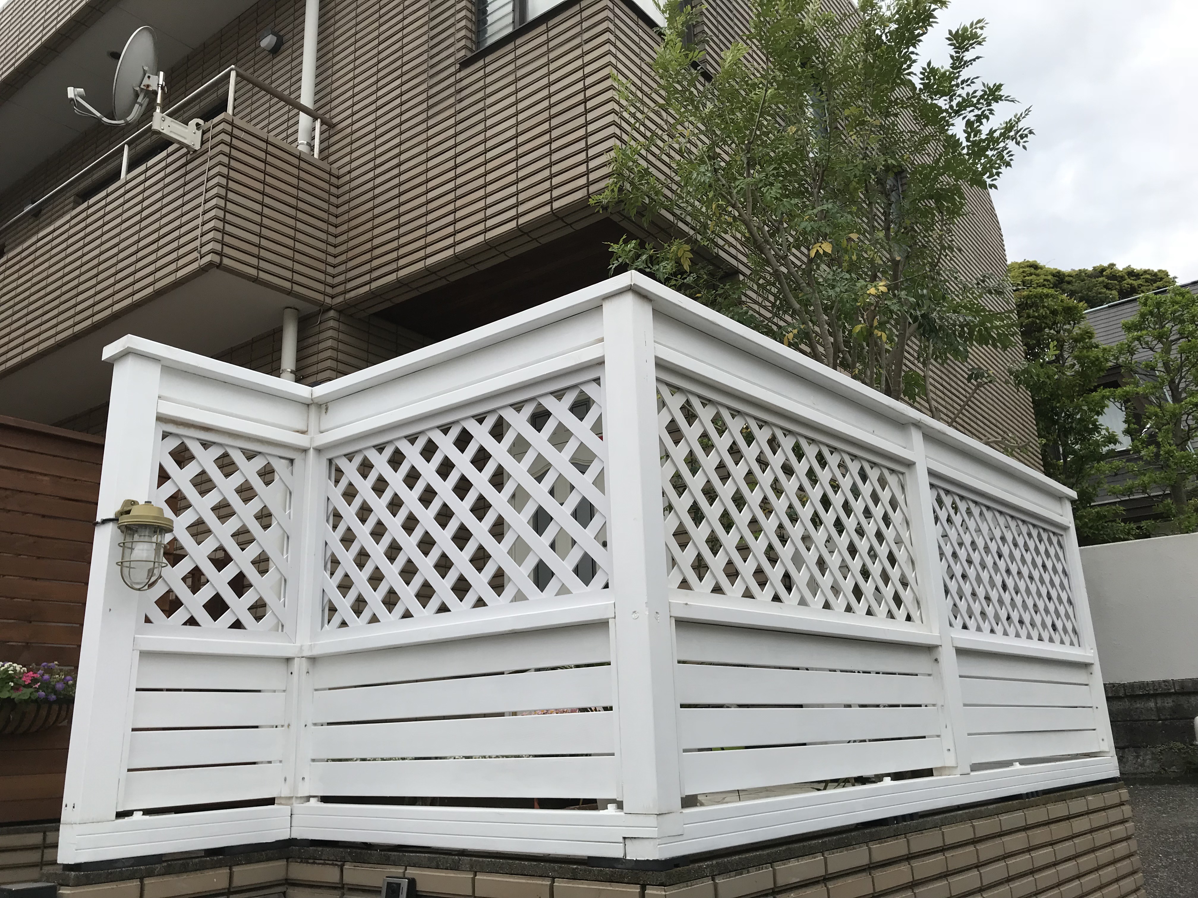 葉山　玄関前　目隠しフェンス