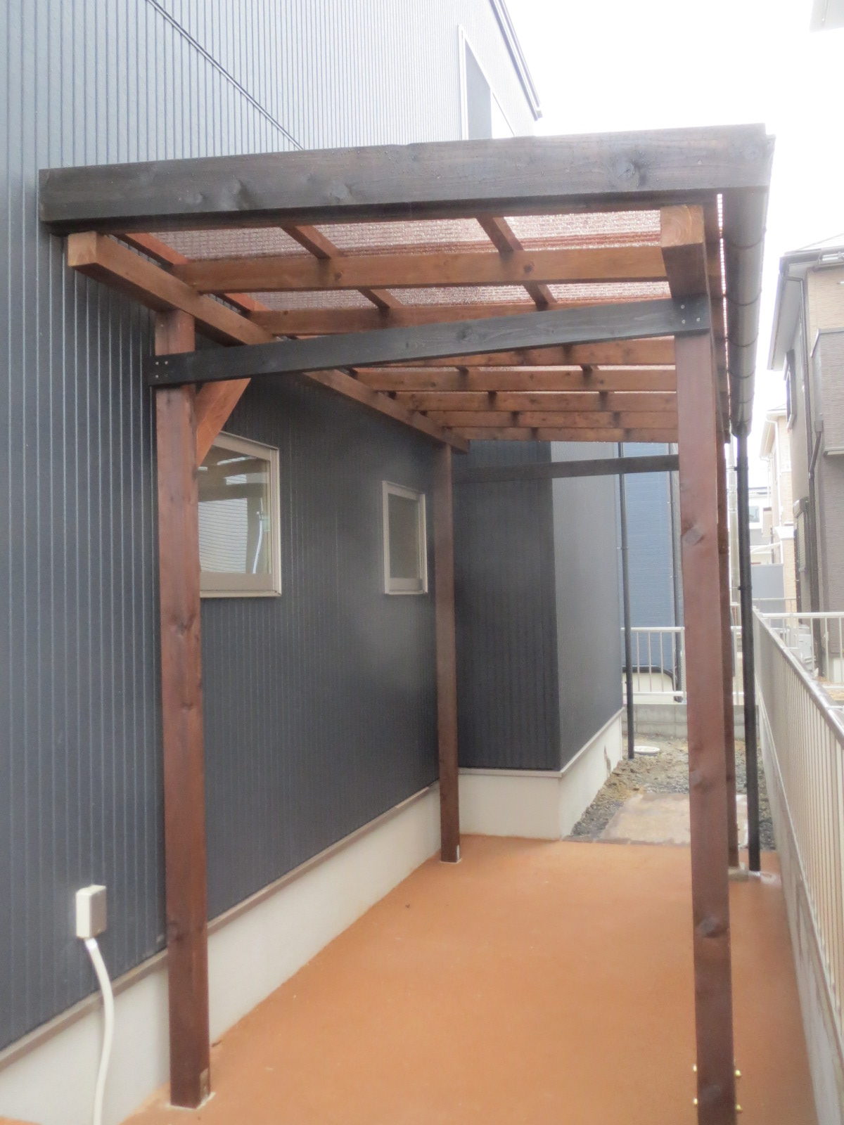 家のデットスペースに屋根をつける　vol.3