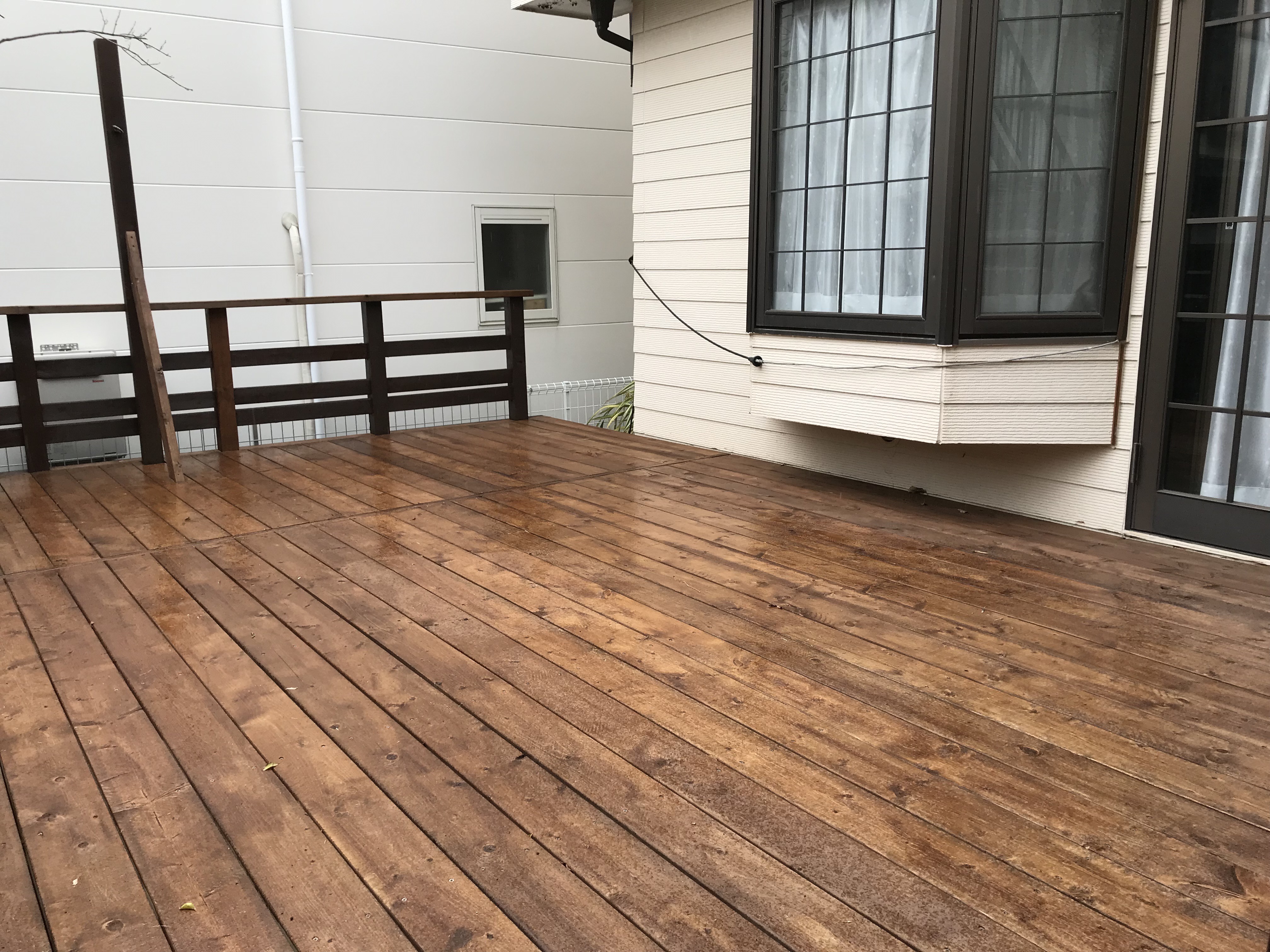 朽ちたデッキをリニューアル