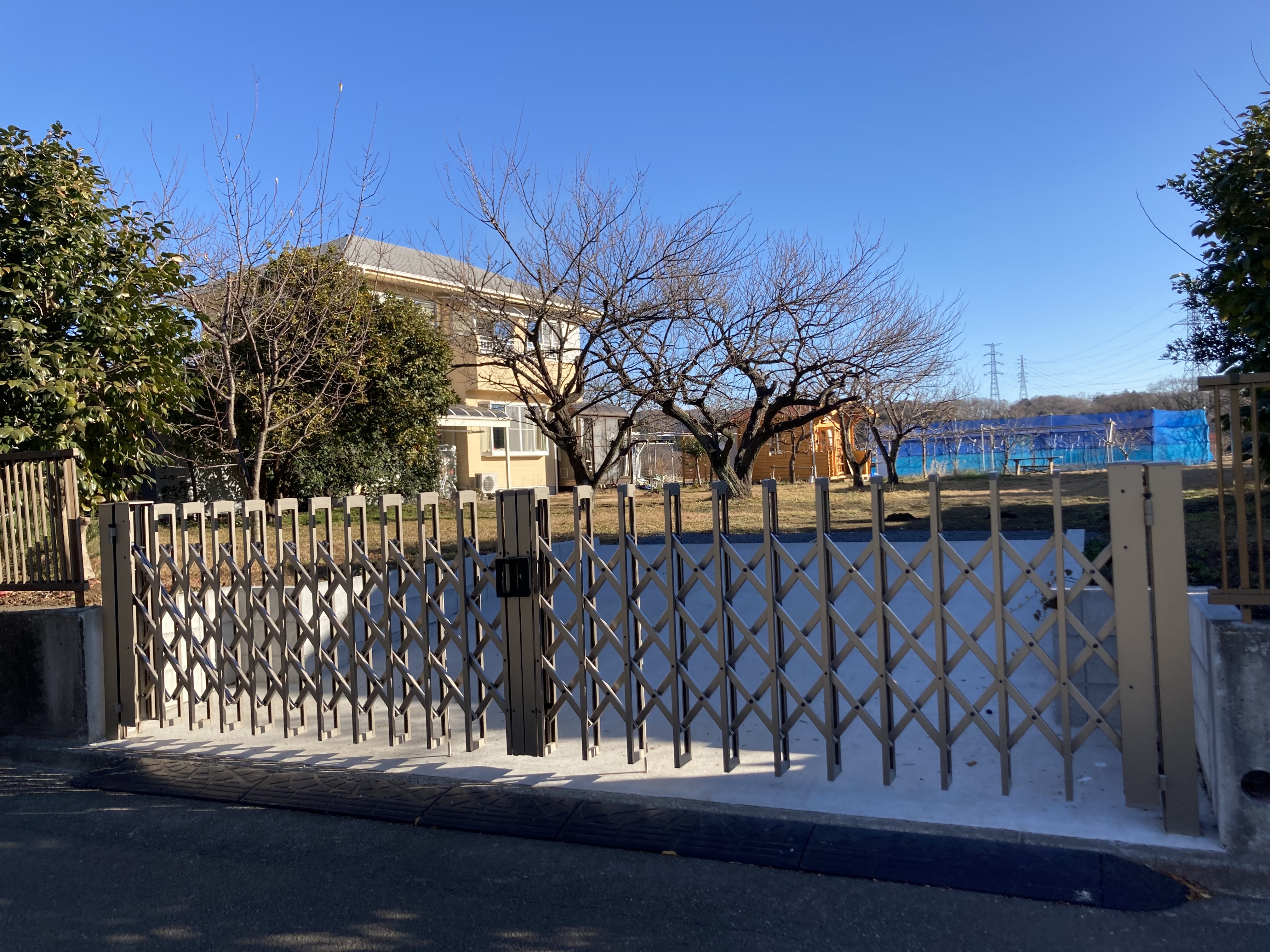 相模原市　折りたたみゲート　　駐車場打設工事